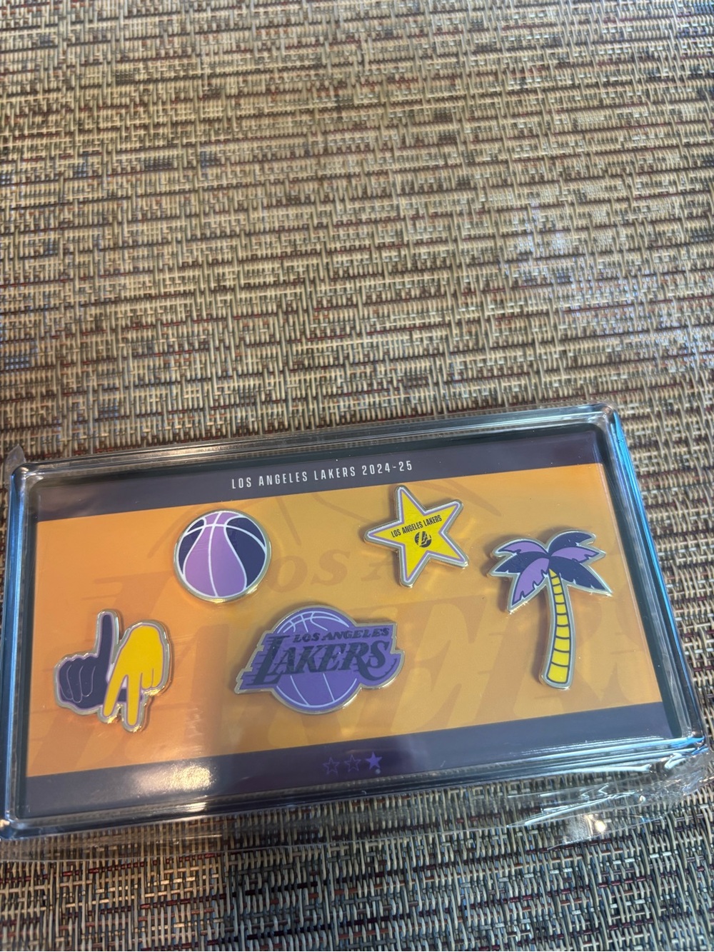 Los Angeles Lakers Pin Set - Purple & Gold - Picture 2 of 3